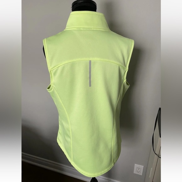 FILA Neon yellow women’s vest size medium - Picture 2 of 6